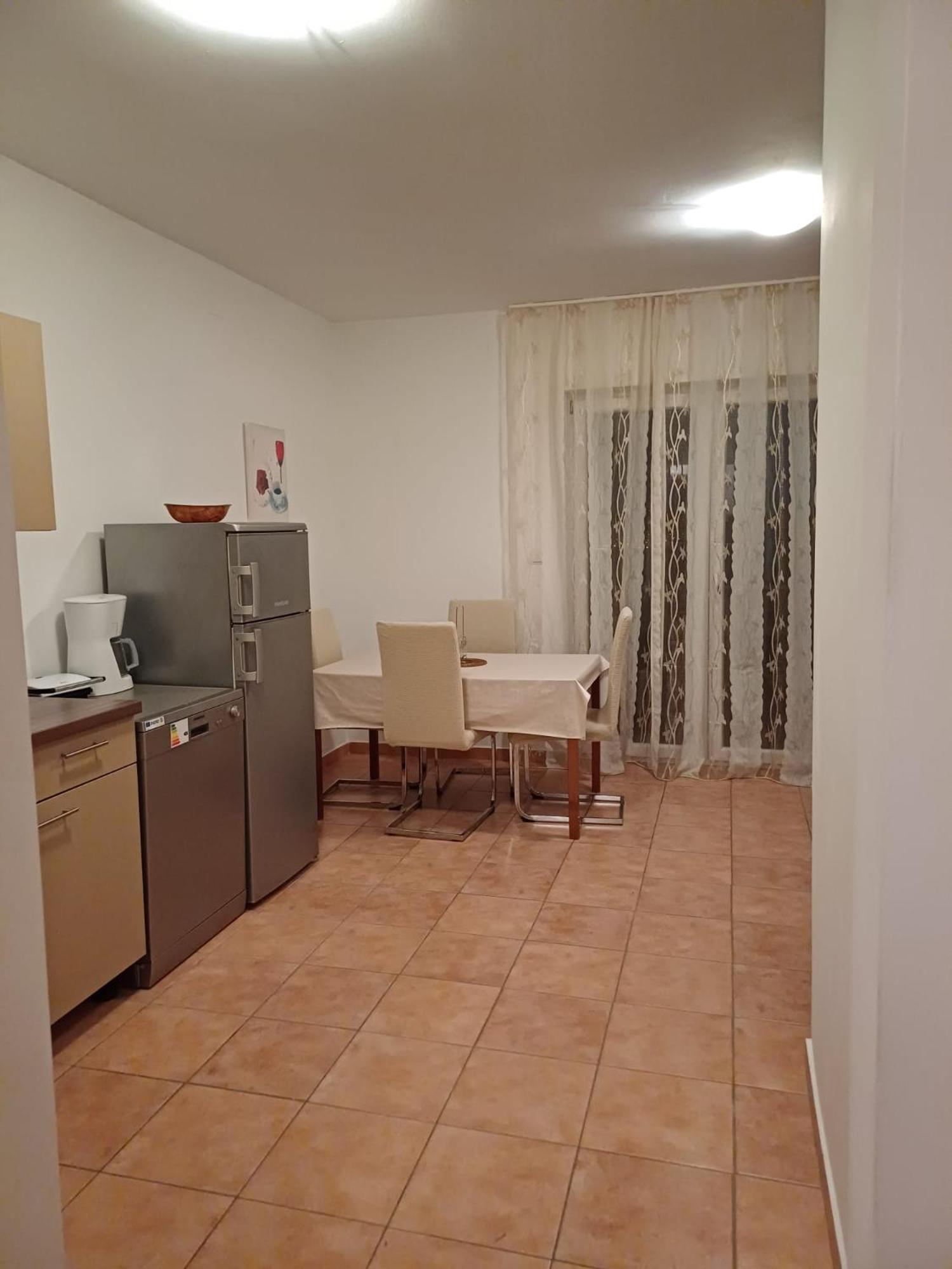 Apartmani Afrodita Crikvenica Buitenkant foto